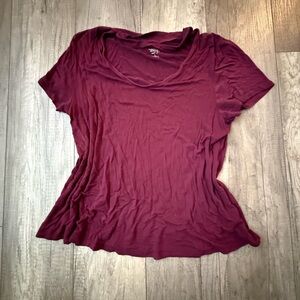 Women's Burgundy Top